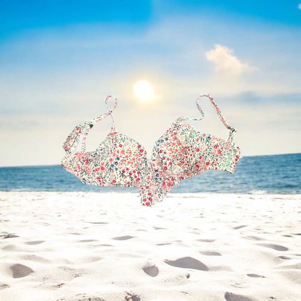 Bikini Floral Ruffle: Woman Size S - Because Making Waves Isn't Just for Pools! - Picture 2 of 4